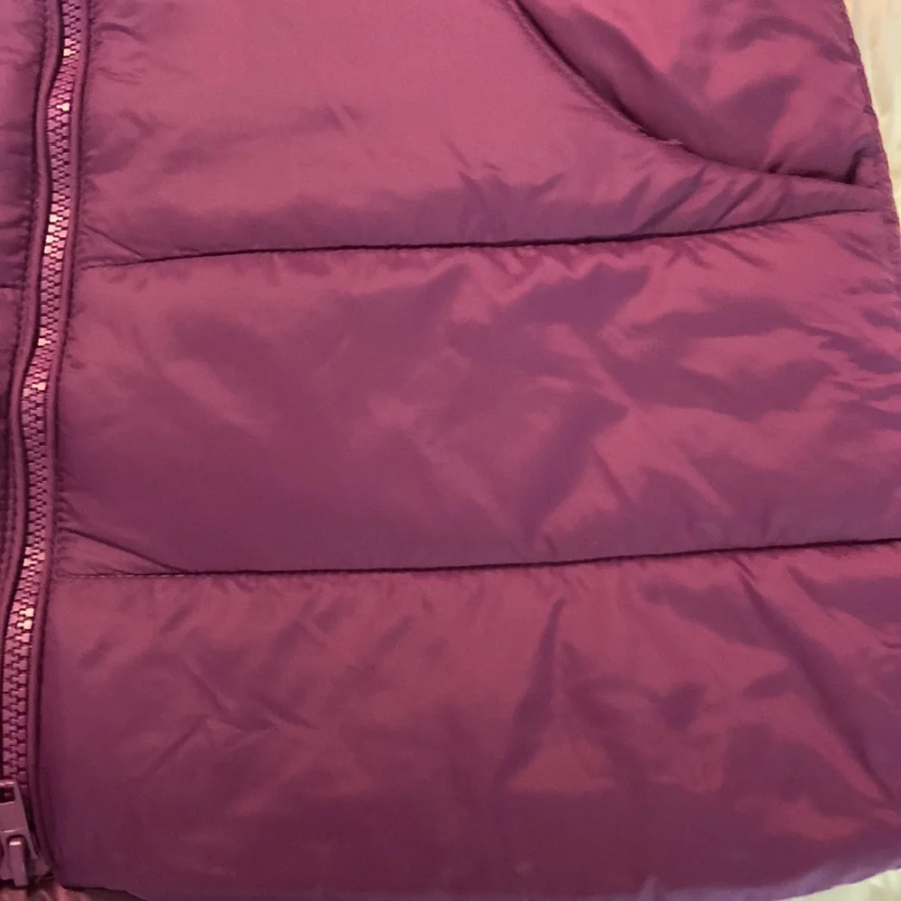 Zelos XS puffy vest brand new with tags long 29” bust 30” with two front pockets - Picture 4 of 9